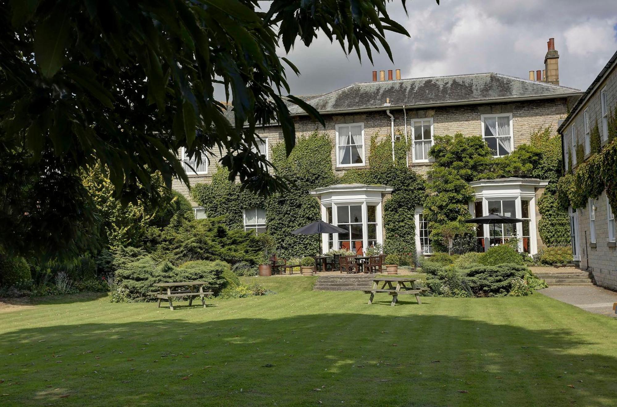 Best Western Forest And Vale Hotel Pickering Esterno foto